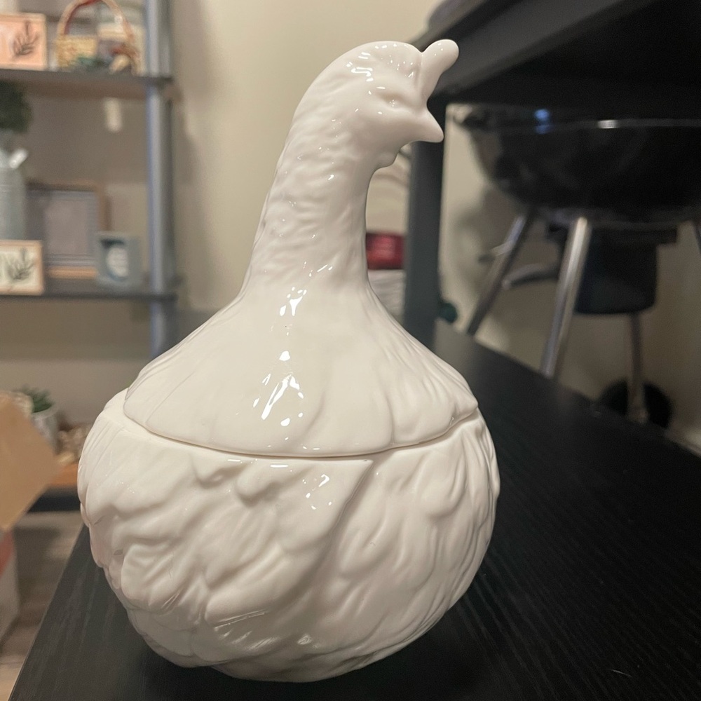 IMM Living White Ceramic Chicken/Quail Candy/Storage Box.